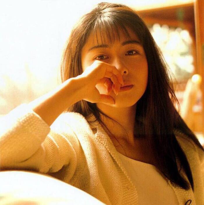 美女日推写真之日本小姐姐比美