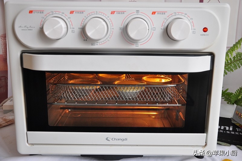 美味蛋挞原来超简单就能做出来,不用烤箱怎样做蛋挞又简单又好吃