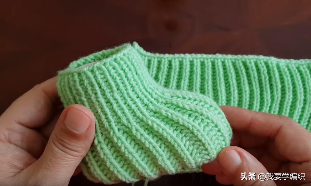 一岁的宝宝织多少针,0-6个月宝宝鞋织法单鞋