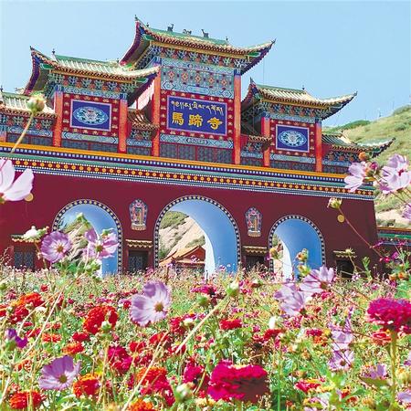 山环水绕沃野千里,马蹄山寺