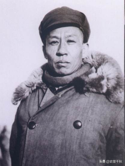 毛主席对警卫员封耀松说：君子动口，小人动手。小封终于成君子了