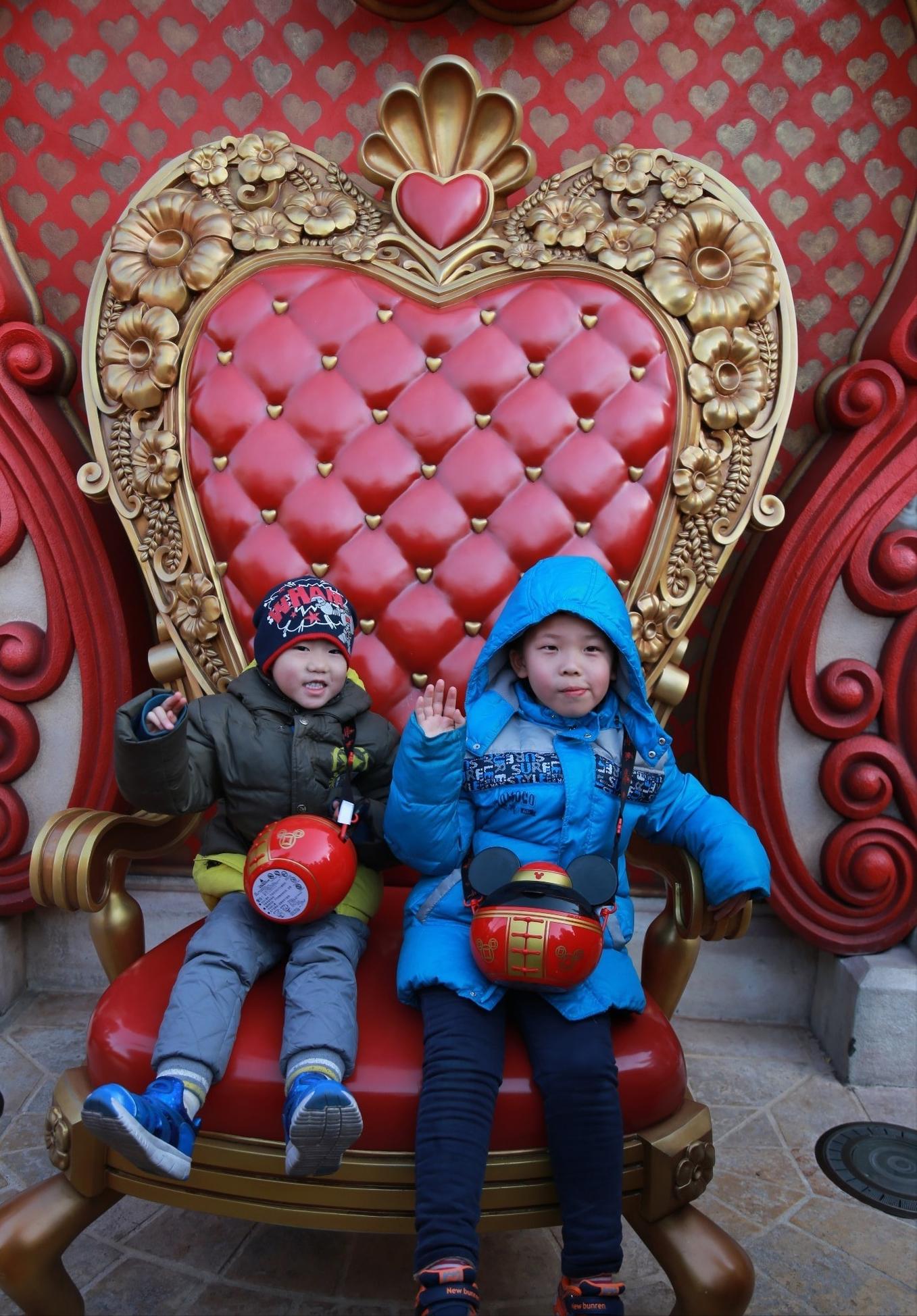 上海迪士尼跨年旅游,上海迪士尼与外滩旅游安排