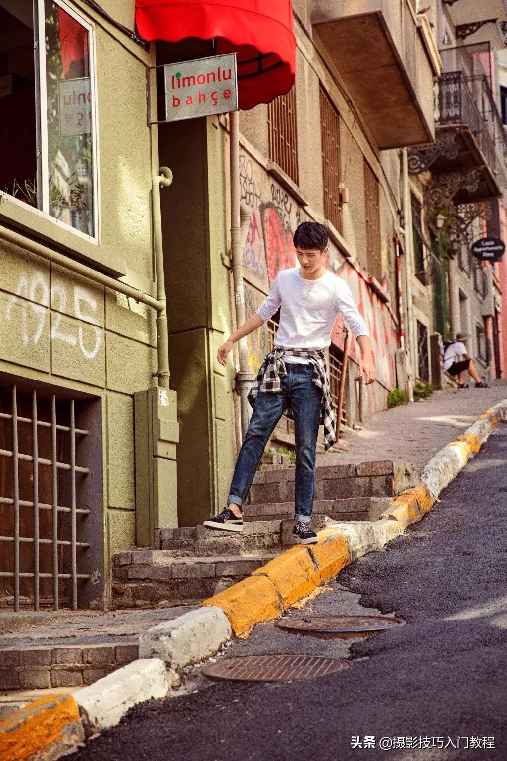 刘昊然拍照姿势教学,刘昊然自拍照环绕模板