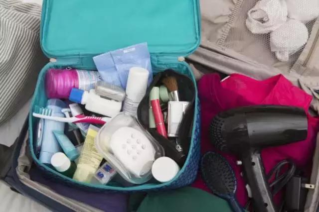 飞机旅行必带的10件神器,原来这些东西可以带上飞机