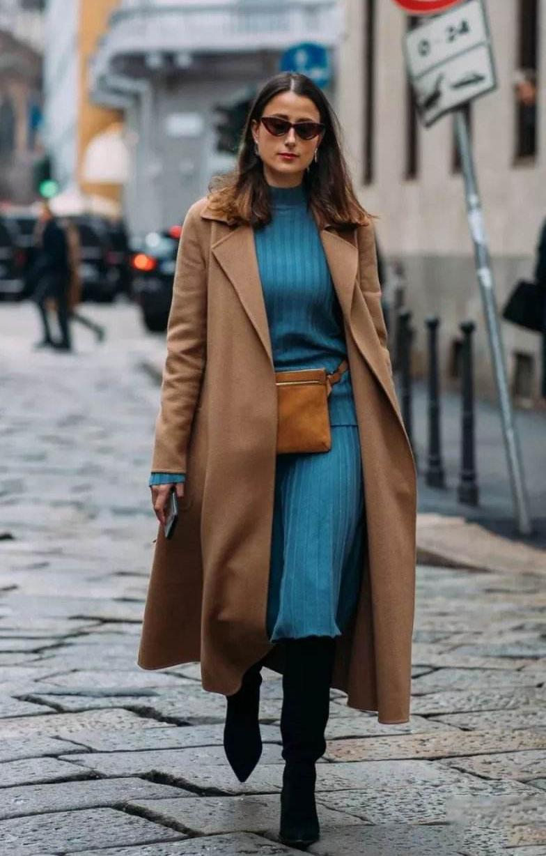 秋冬用好奶茶色穿出高级感,显白的奶茶色让你气质甜美高雅