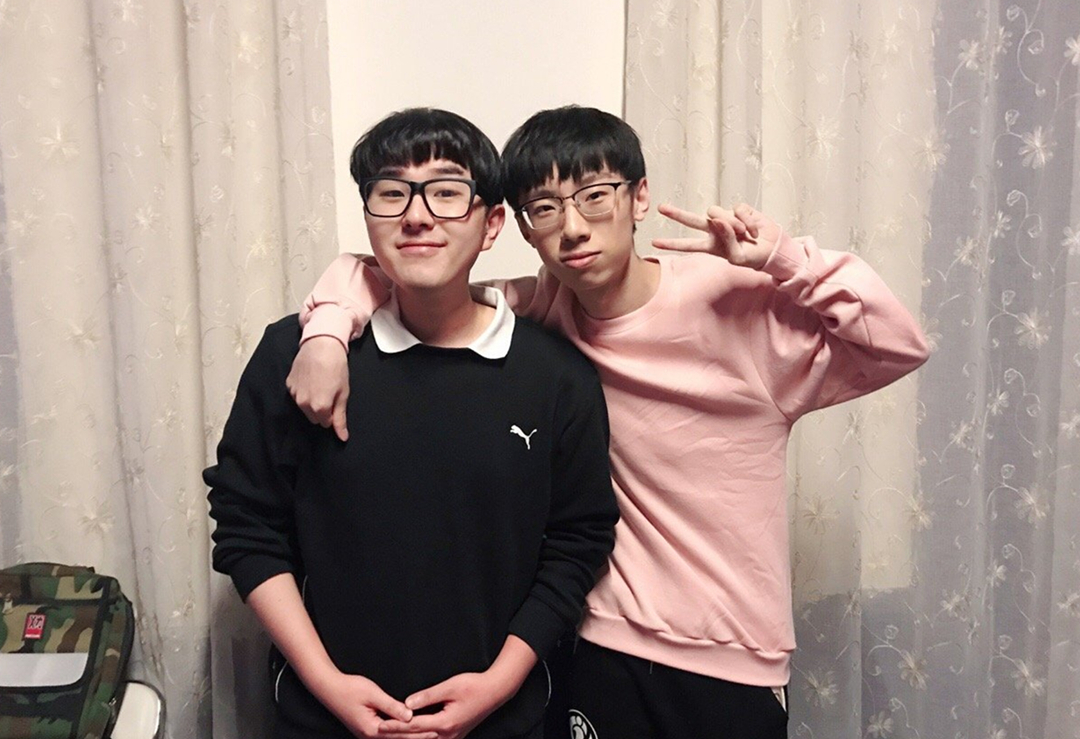 *牙虎**solo赛高手对决输比赛赢人品?网友:炫神其实情商很高