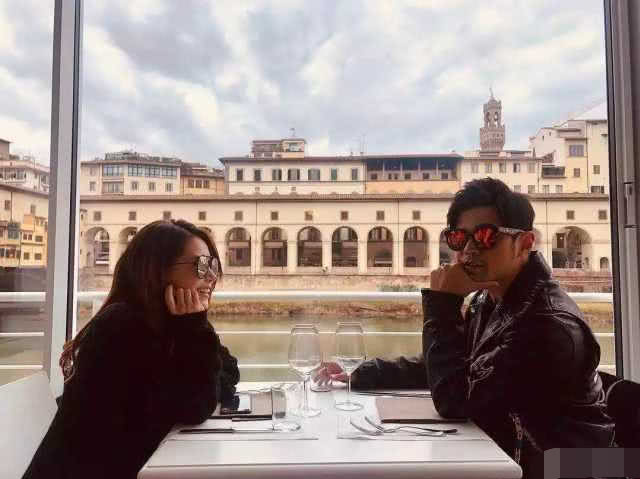 昆凌和库里谈恋爱视频,库里和昆凌的爱情故事