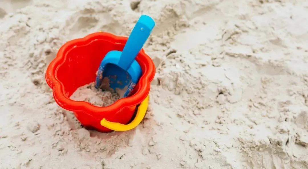 4岁小孩突然说话很费劲口吃厉害,2岁学说话宝宝突然口吃怎么纠正