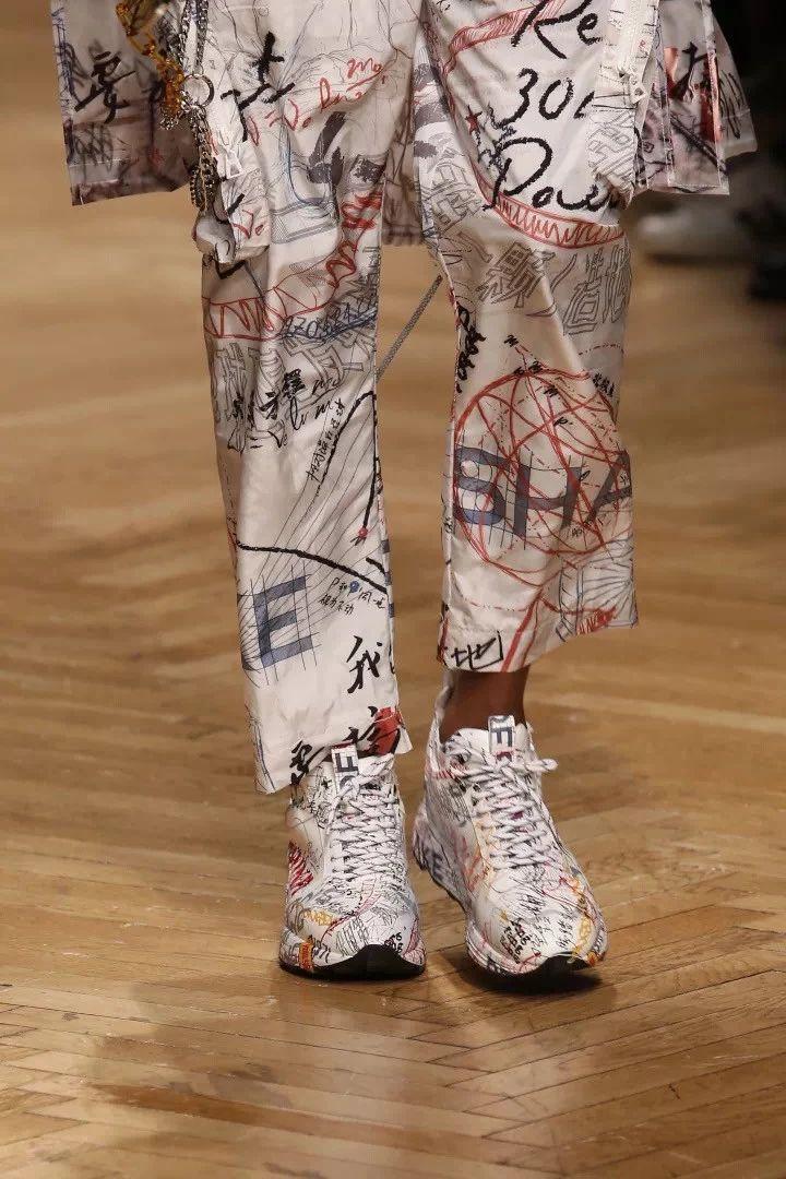 马克华菲时尚T恤,马克华菲巴黎时装周