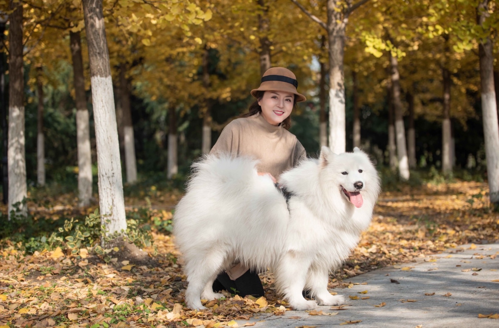 中老年优雅照相摆姿,老年人优美的照相姿势