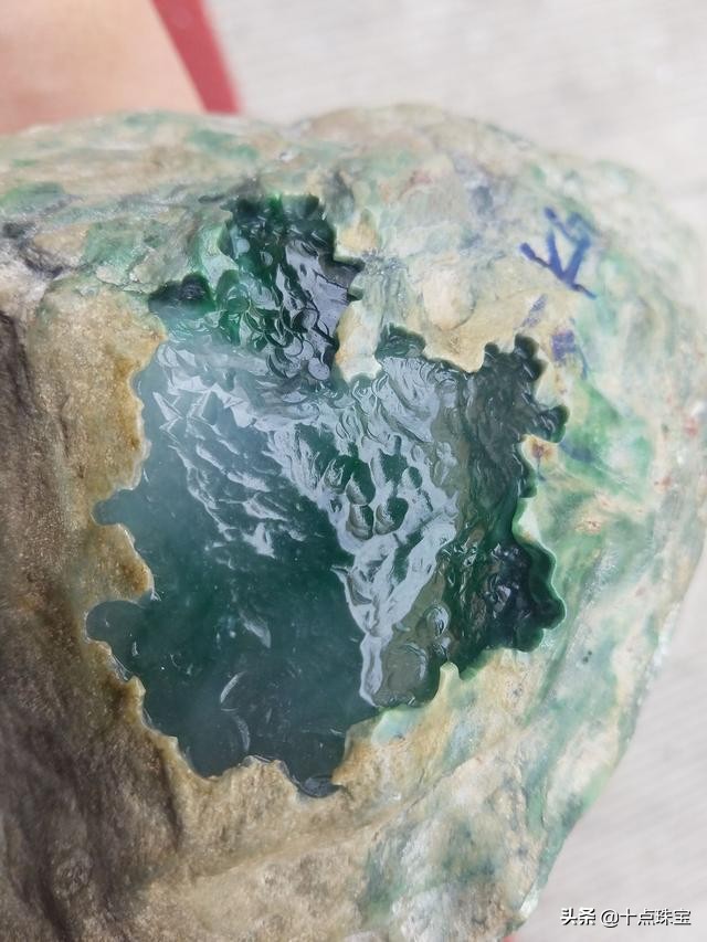 缅甸赌石翡翠原石场口,常见翡翠赌石与场口组图