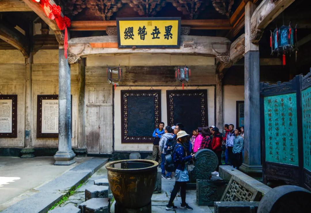 鍗冪櫨骞存潵缁忓吀鍙よ瘲,鍗冪櫨骞存潵鍙よ瘲