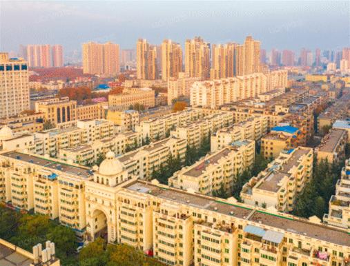 这家笨拙的开发商，名字里包含了所有中国人的希望