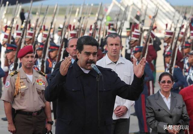 委内瑞拉盛产石油，为什么越来越穷，不像海湾国家封土豪？