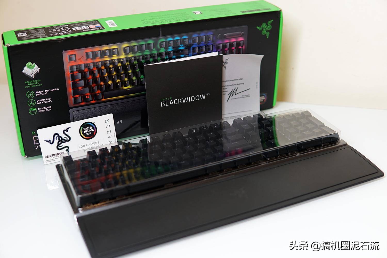 雷蛇黑寡妇蜘蛛v3绿轴rgb机械键盘,雷蛇黑寡妇蜘蛛v3粉晶绿轴键盘