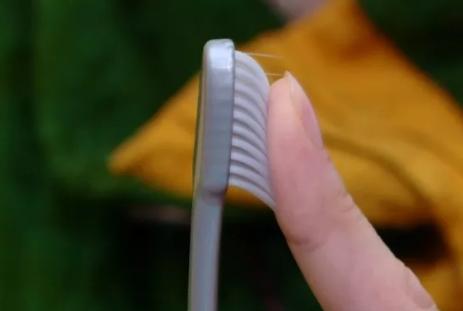 羊绒大衣油渍时间长了怎么洗,怎么去除羊毛大衣上的油渍