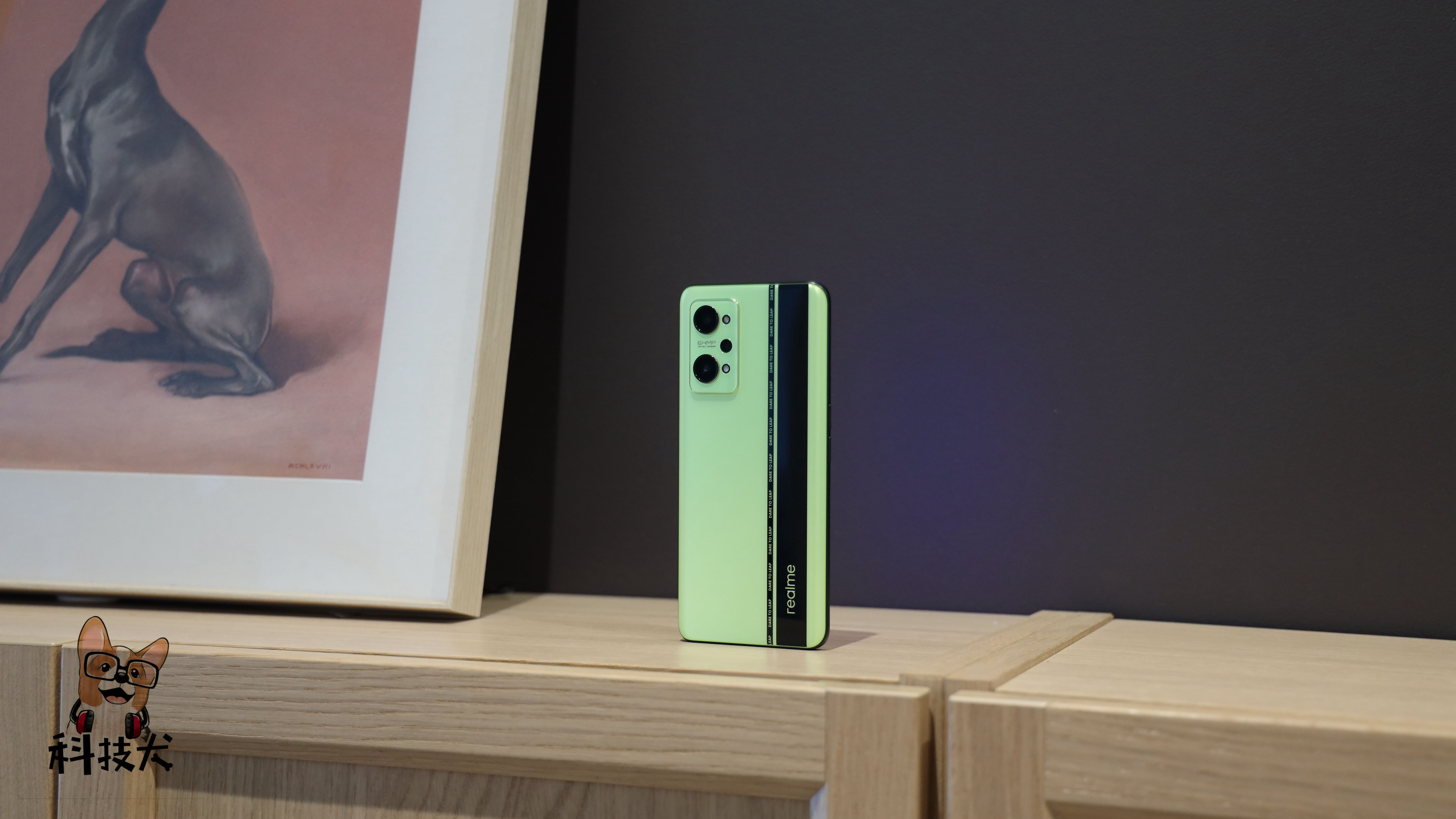 黑鲨4spro和iqoo8pro游戏对比,科技犬电视评测