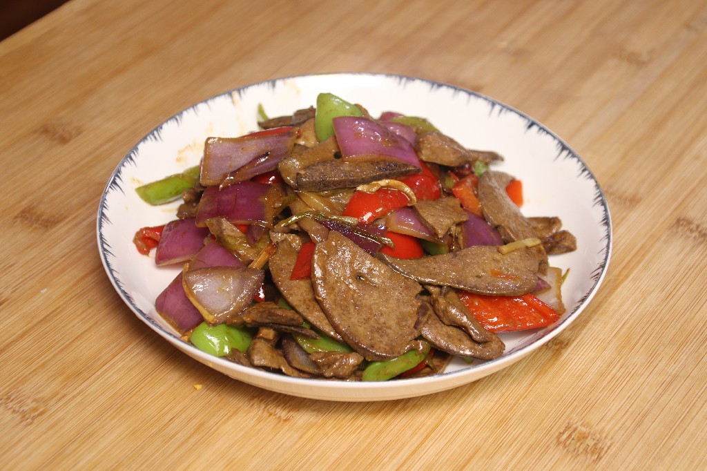 猪肝怎么腌制要焯水吗,炒猪肝是先放料酒还是后放料酒