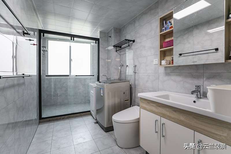 浴柜盆上的污渍有什么清理的方法,如何清洗卫浴墙壁污渍小妙招