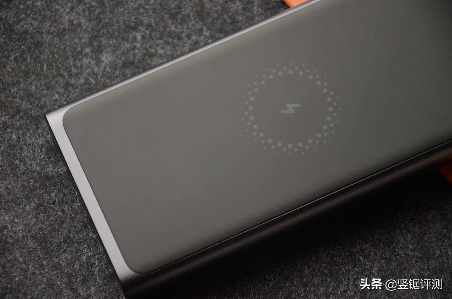 小米无线充电宝10000毫安30瓦,小米无线充电宝值得买吗