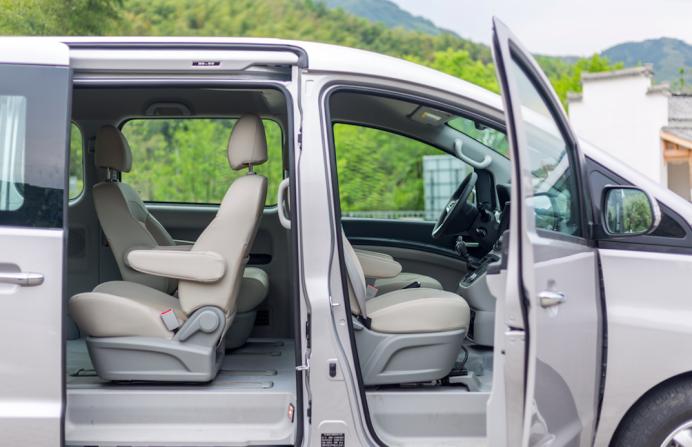 广州2022款瑞风m4柴油版,江淮瑞风m47座商务车