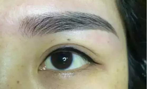 做美瞳线的正确操作全过程,做美瞳线的三大误区