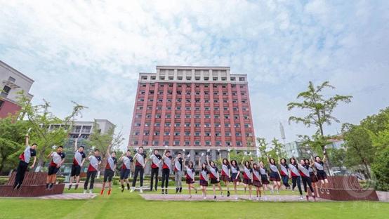 涓婃捣鍏夊崕瀛﹂櫌鍓戞ˉ鍥介檯,涓婃捣鍏夊崕瀛﹂櫌鍓戞ˉ鍥介檯涓績瀛︽牎