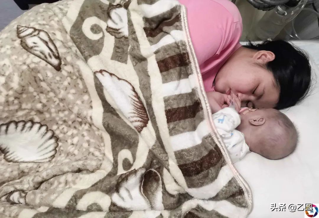 6个月的男宝才15斤,6个月的男婴体重才5公斤是正常吗