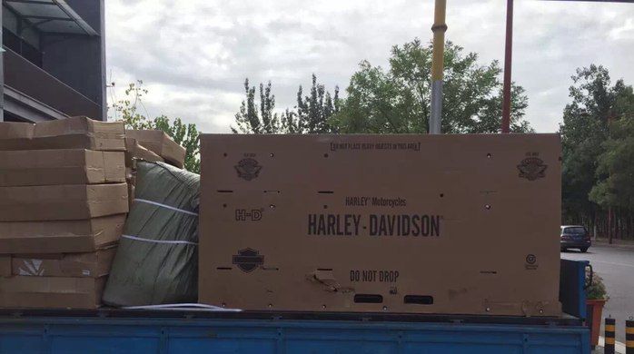 拿下哈雷1200排量V72，油箱只有7.8升，摩旅别想，但是这车简直了