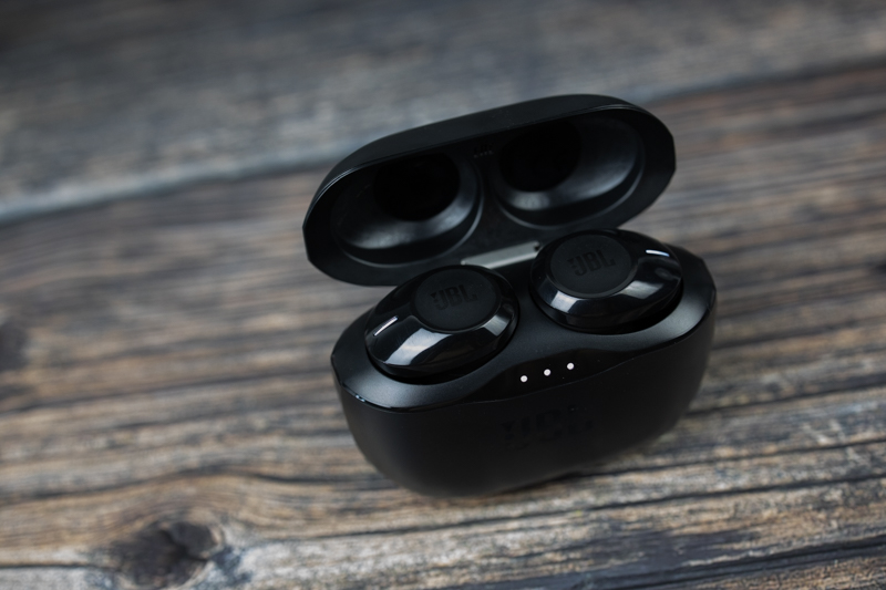 jbltune125tws和100tws区别,jbltune215tws蓝牙耳机评测