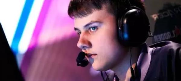 斗鱼dota2陪玩,斗鱼dota2直播预热回放