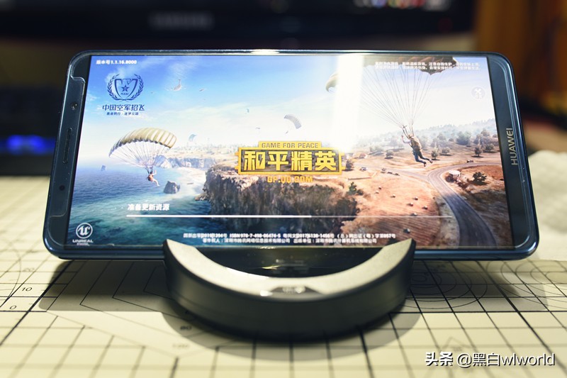 黑匣子助你在和平精英吃鸡如虎添翼,北通E1手游键鼠转换器