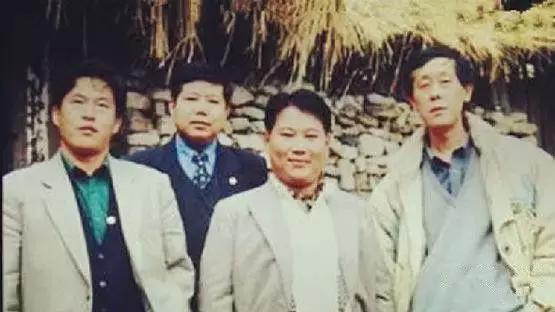 郭德纲岳云鹏在同龄人中成就,岳云鹏连续13年为郭德纲庆生