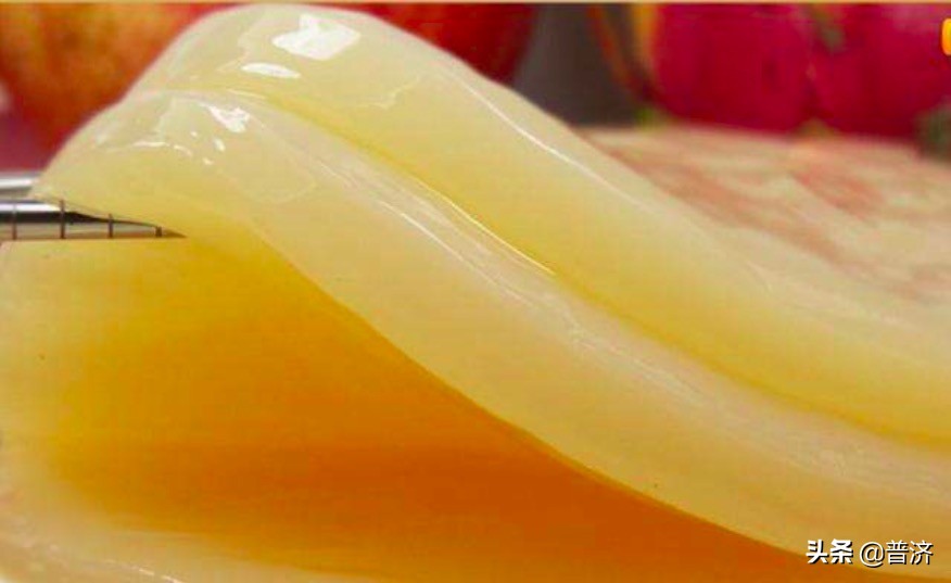 酿酒沾油会酸败，这酒偏要猪肥膘，否则不好喝，什么梗？