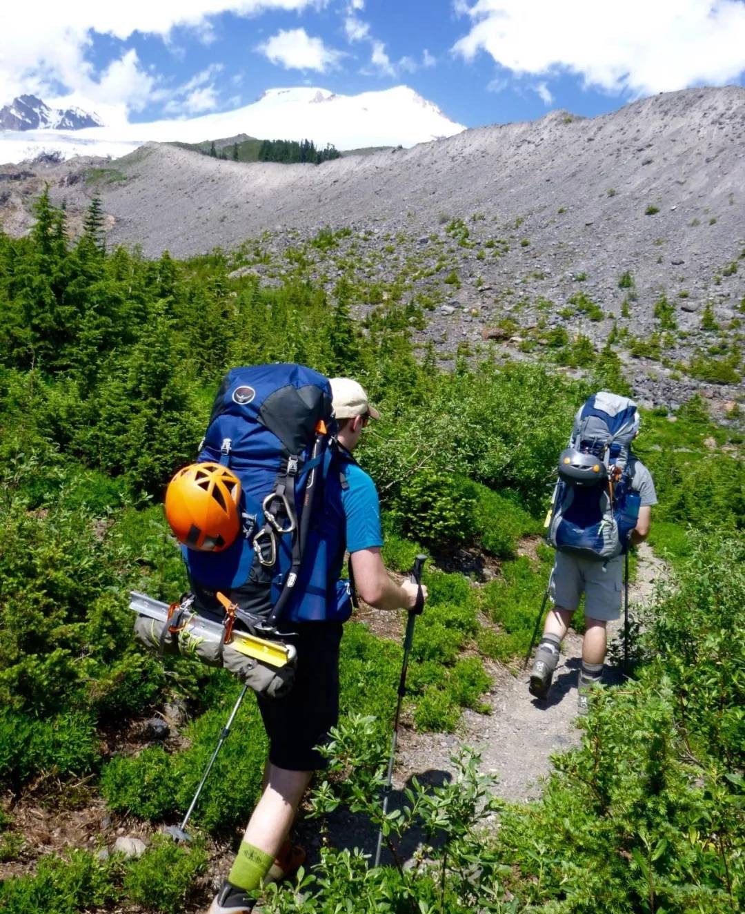 户外双肩背包哪个牌子好,户外旅游背包哪个牌子好