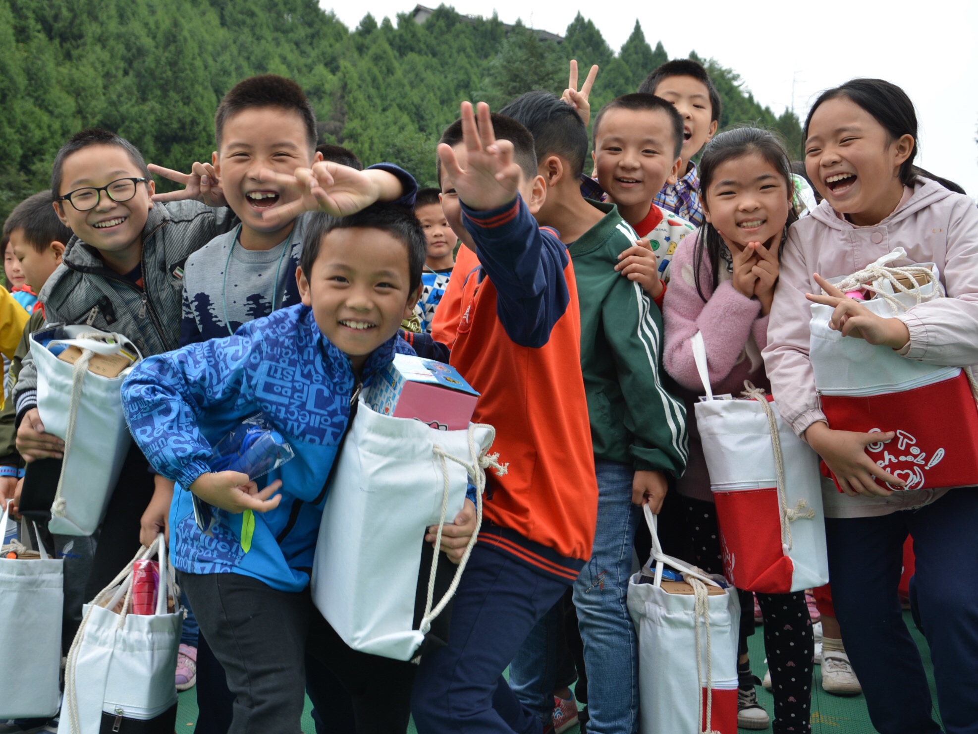 为乡村孩子成长助力,为乡村教育发展做贡献