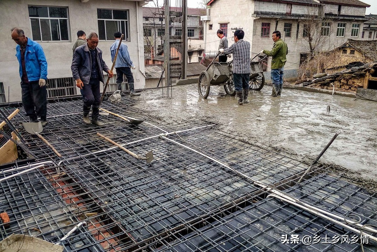 农民不外出打工只靠种地赚钱吗,不打工了回农村做什么才能赚钱呢