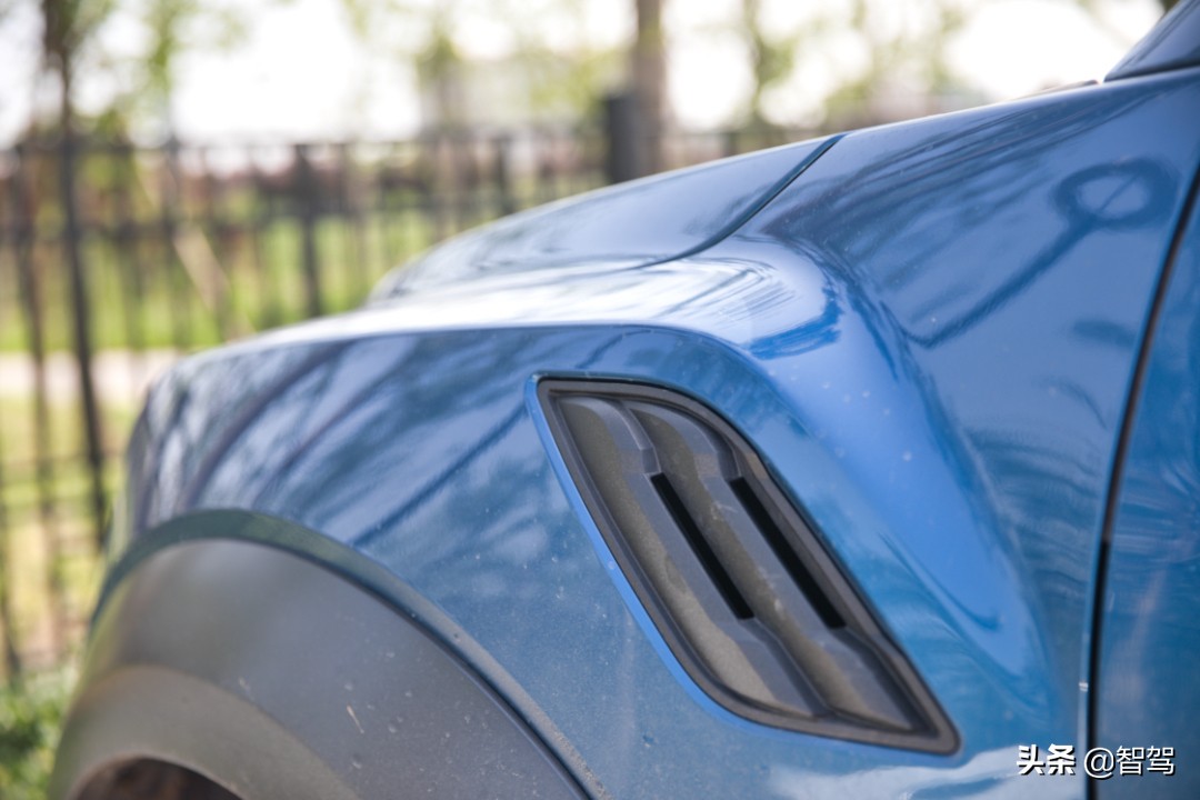 福特猛禽是年轻人的大玩具,福特猛禽加长版玩具车