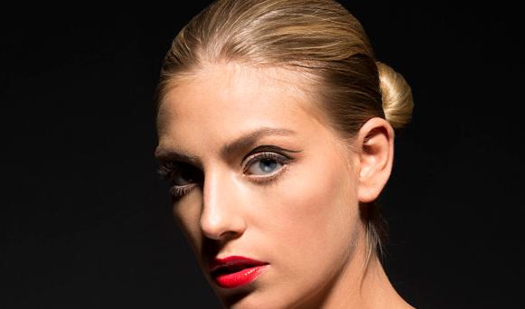 皮肤去角质层用什么方法,没有去角质产品怎么给皮肤去角质