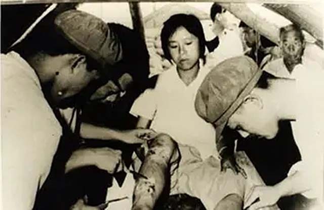 空军飞行员闫志国,飞行员丈夫闫志国照料妻子41年