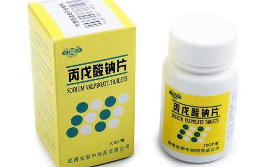 儿童抗癫痫药副作用最小的药,癫痫发作是否给抗癫痫药物