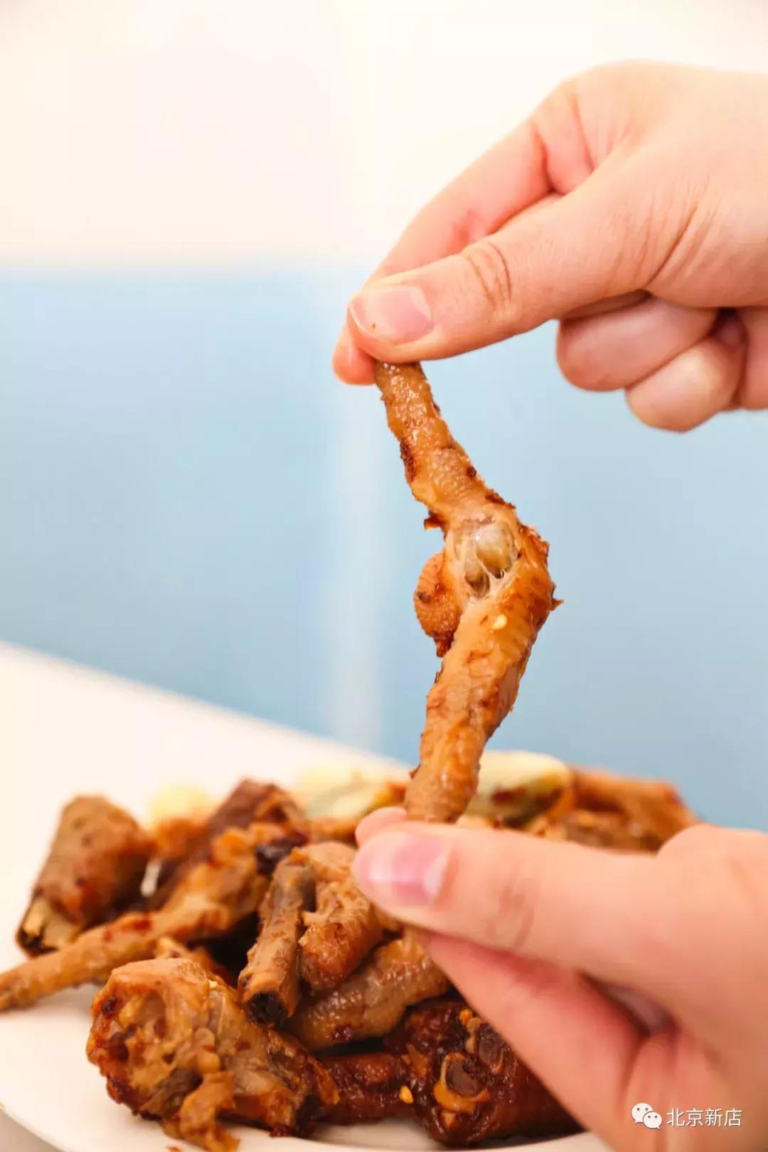 钘忓湪灏忓尯鐨勫皬鐮村簵,闅愯棌鍦ㄥ皬鍖洪噷鐨勫皬鐮村簵