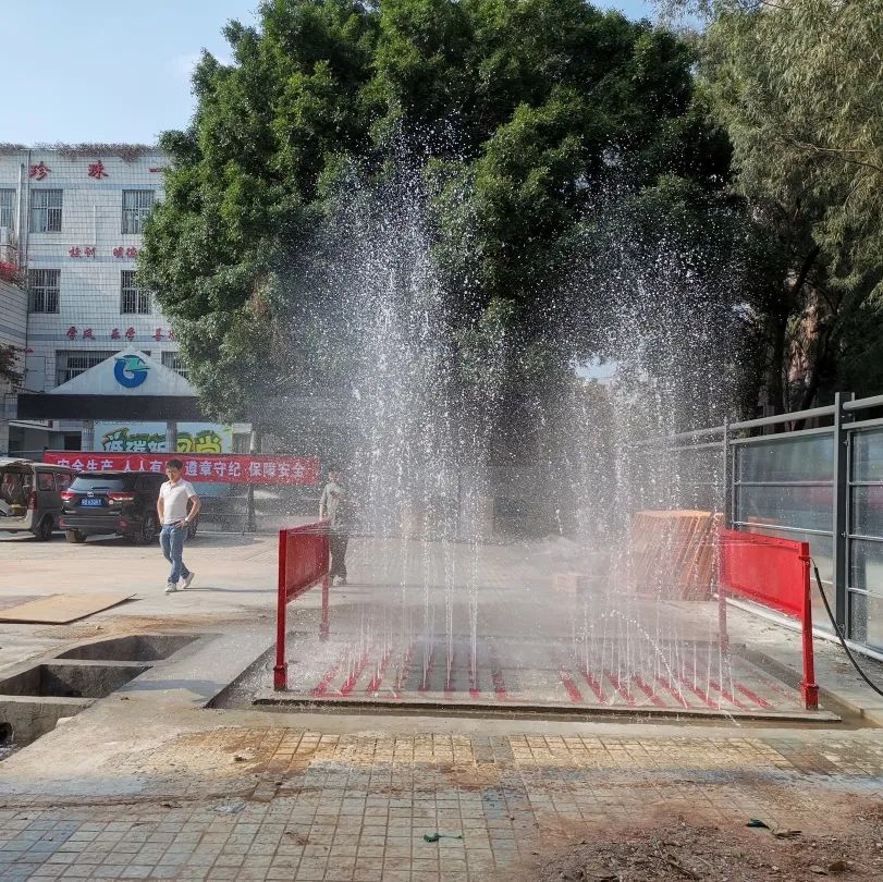 珠光路小学刚建时的照片,珠光小学现在变成什么样了