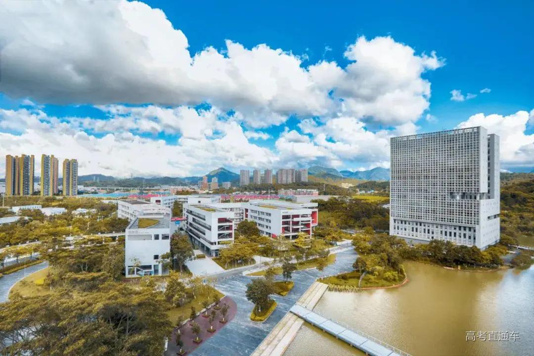 深职院在专科里面的排名,深职是全国最好大专吗