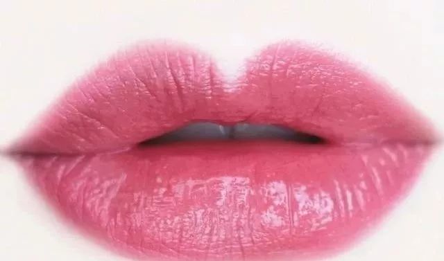 懒人口红滋润冬天必备,适合学生党的素颜口红平价