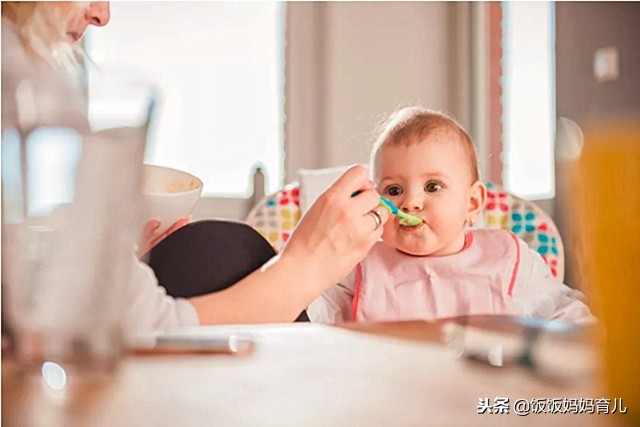 七个月的宝宝吃什么辅食润肠,7个月宝宝辅食怎么做营养才更好