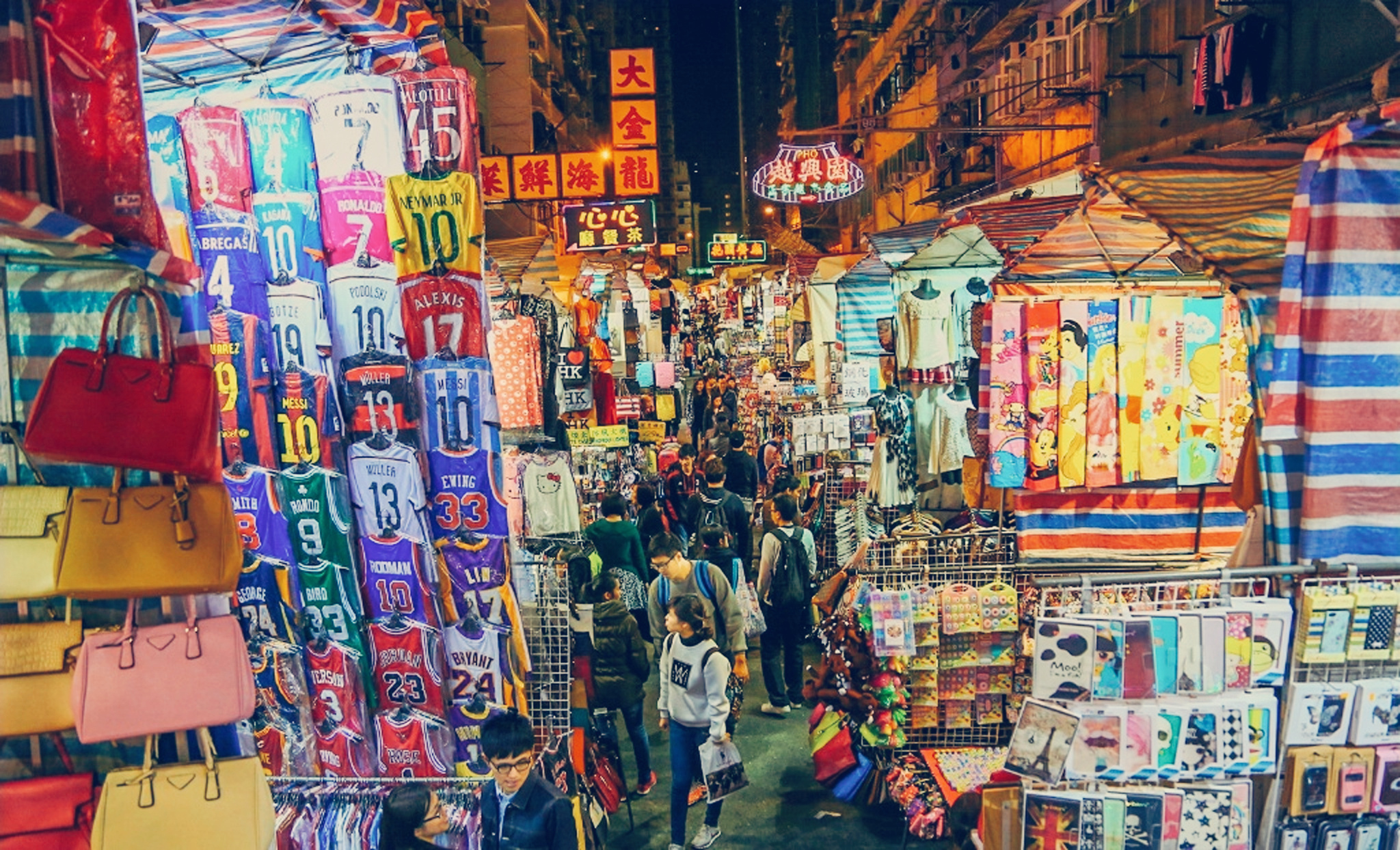 和胜和前坐馆冼宝明，为谈恋爱，从看场马仔成为香港第一黑帮坐馆