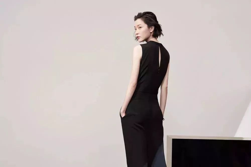 别再跟风了,别再整成网红脸了