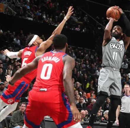 凯里欧文篮网时期过人集锦,凯里欧文巅峰时期是在哪个队