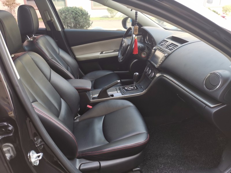 马自达睿翼紫檀色,马自达紫檀色睿翼改装